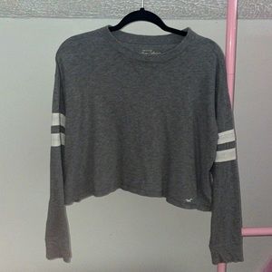 grey long sleeve cropped sweater